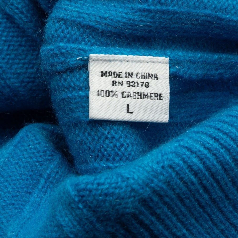 Spring + Mercer - Cashmere Ribbed V-Neck Sweater‎ - Picture 7 of 7